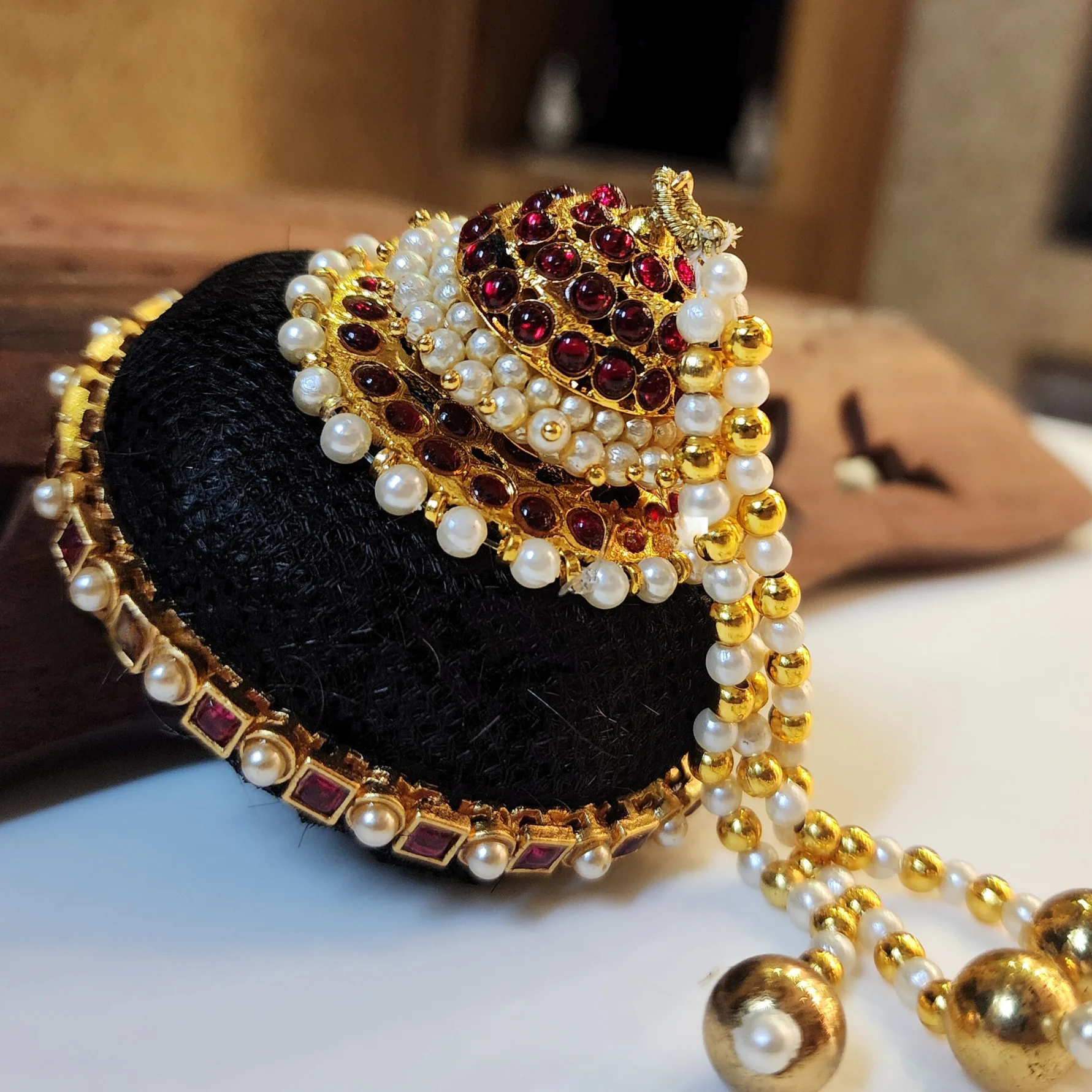 Andal kondai (Band Design)